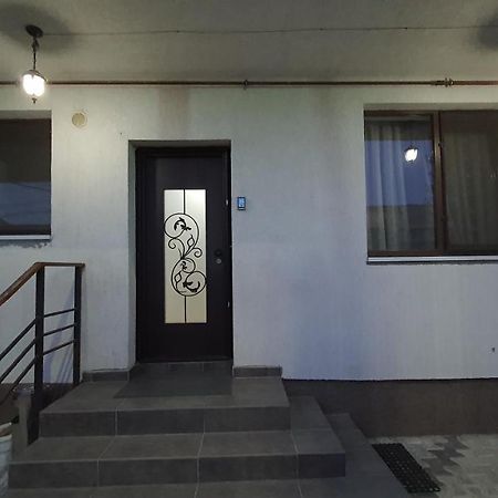 Pensiune Fundeni- Dragonul Rosu Bukarest Kültér fotó