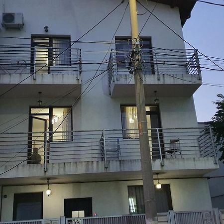 Pensiune Fundeni- Dragonul Rosu Bukarest Kültér fotó